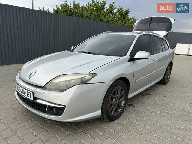 Серый Рено Лагуна, объемом двигателя 2 л и пробегом 276 тыс. км за 5800 $, фото 4 на Automoto.ua
