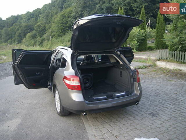 Серый Рено Лагуна, объемом двигателя 2 л и пробегом 219 тыс. км за 6600 $, фото 33 на Automoto.ua