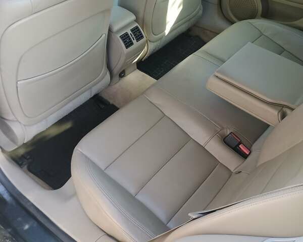 Серый Рено Лагуна, объемом двигателя 2 л и пробегом 245 тыс. км за 6900 $, фото 2 на Automoto.ua