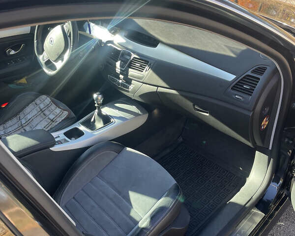 Серый Рено Лагуна, объемом двигателя 2 л и пробегом 270 тыс. км за 6900 $, фото 19 на Automoto.ua