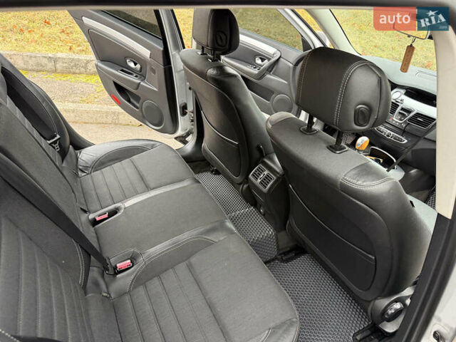 Сірий Рено Лагуна, об'ємом двигуна 2 л та пробігом 268 тис. км за 6300 $, фото 19 на Automoto.ua