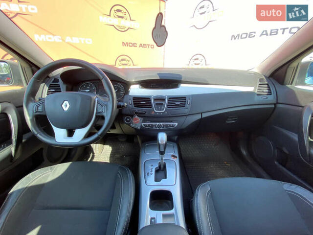 Серый Рено Лагуна, объемом двигателя 2 л и пробегом 245 тыс. км за 6800 $, фото 6 на Automoto.ua