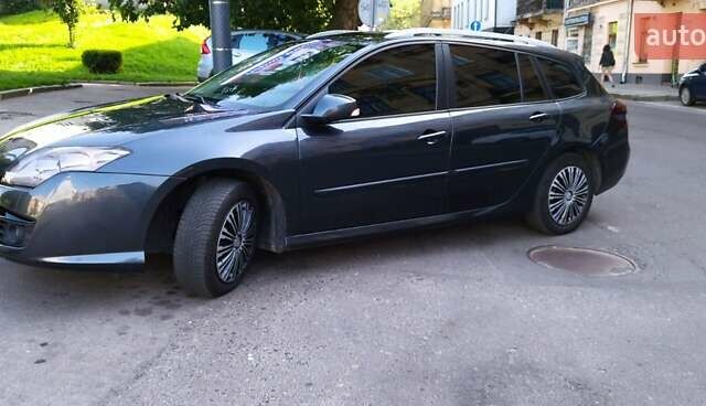 Серый Рено Лагуна, объемом двигателя 1.5 л и пробегом 264 тыс. км за 4000 $, фото 8 на Automoto.ua