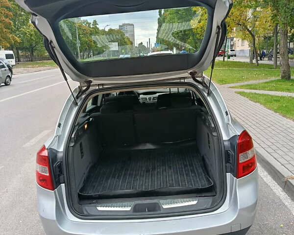 Серый Рено Лагуна, объемом двигателя 1.6 л и пробегом 205 тыс. км за 5250 $, фото 21 на Automoto.ua