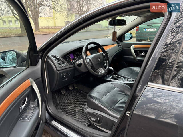 Серый Рено Лагуна, объемом двигателя 2 л и пробегом 294 тыс. км за 5400 $, фото 9 на Automoto.ua