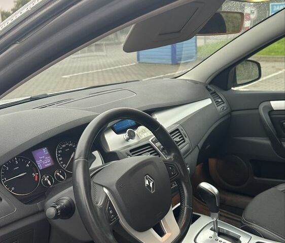 Серый Рено Лагуна, объемом двигателя 2 л и пробегом 250 тыс. км за 6500 $, фото 4 на Automoto.ua