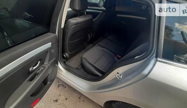 Серый Рено Лагуна, объемом двигателя 2 л и пробегом 221 тыс. км за 6500 $, фото 12 на Automoto.ua