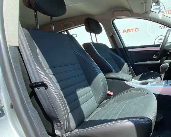 Сірий Рено Лагуна, об'ємом двигуна 2 л та пробігом 245 тис. км за 6200 $, фото 9 на Automoto.ua