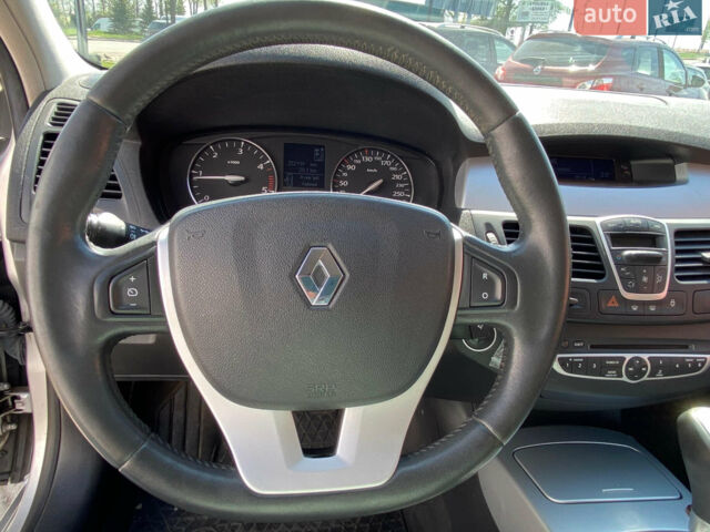 Сірий Рено Лагуна, об'ємом двигуна 2 л та пробігом 245 тис. км за 6200 $, фото 11 на Automoto.ua
