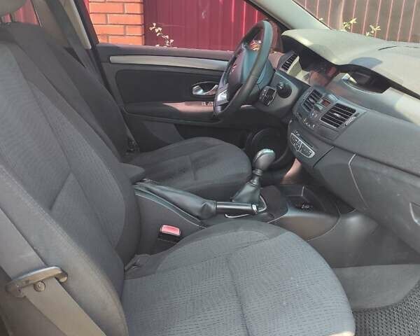 Сірий Рено Лагуна, об'ємом двигуна 1.5 л та пробігом 293 тис. км за 4500 $, фото 11 на Automoto.ua