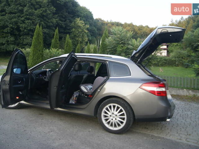 Серый Рено Лагуна, объемом двигателя 2 л и пробегом 219 тыс. км за 6600 $, фото 35 на Automoto.ua