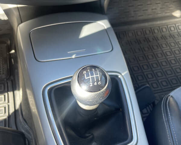 Серый Рено Лагуна, объемом двигателя 2 л и пробегом 270 тыс. км за 6900 $, фото 21 на Automoto.ua