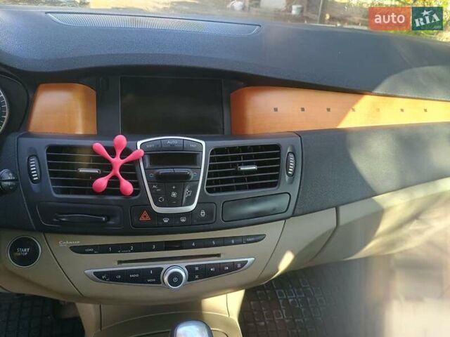 Серый Рено Лагуна, объемом двигателя 2 л и пробегом 245 тыс. км за 6900 $, фото 7 на Automoto.ua