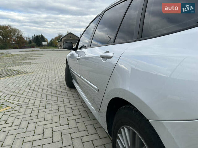 Серый Рено Лагуна, объемом двигателя 1.5 л и пробегом 266 тыс. км за 6100 $, фото 8 на Automoto.ua