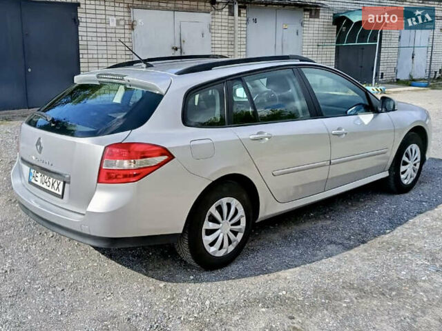 Серый Рено Лагуна, объемом двигателя 1.6 л и пробегом 205 тыс. км за 5250 $, фото 5 на Automoto.ua