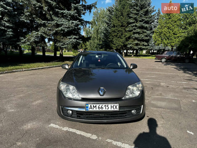 Серый Рено Лагуна, объемом двигателя 1.5 л и пробегом 328 тыс. км за 6100 $, фото 1 на Automoto.ua