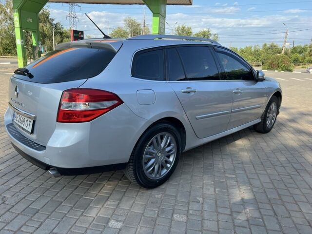 Сірий Рено Лагуна, об'ємом двигуна 2 л та пробігом 308 тис. км за 7800 $, фото 1 на Automoto.ua