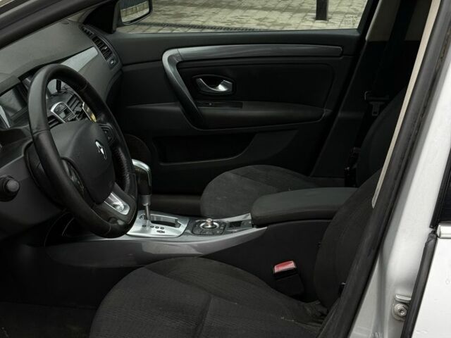 Серый Рено Лагуна, объемом двигателя 2 л и пробегом 287 тыс. км за 4550 $, фото 10 на Automoto.ua