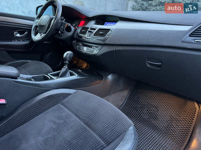 Серый Рено Лагуна, объемом двигателя 2 л и пробегом 199 тыс. км за 5499 $, фото 41 на Automoto.ua