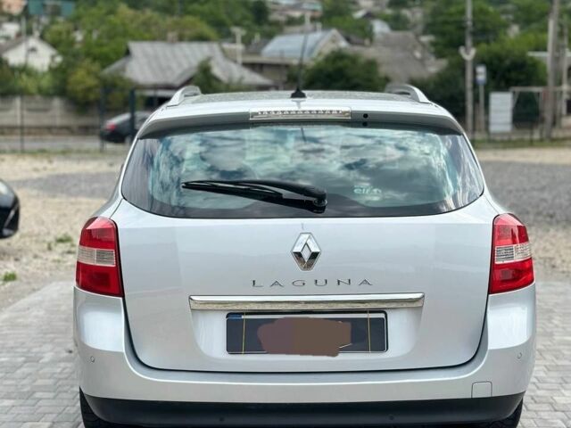 Сірий Рено Лагуна, об'ємом двигуна 2 л та пробігом 195 тис. км за 5499 $, фото 4 на Automoto.ua