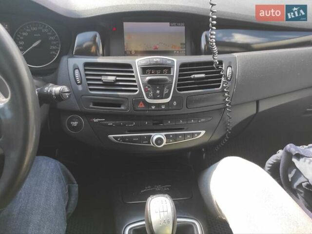 Рено Лагуна 2009 в Виннице на Automoto.ua Серый Рено Лагуна, объемом двигателя 2 л и пробегом 250 тыс. км за 7600 $, фото 10 на Automoto.ua