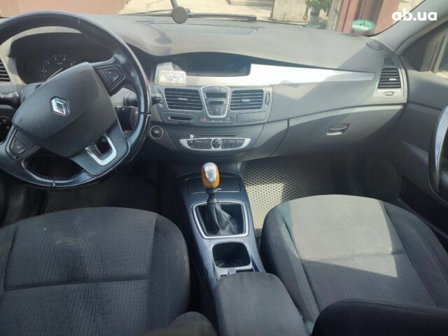 Сірий Рено Лагуна, об'ємом двигуна 2 л та пробігом 365 тис. км за 5300 $, фото 6 на Automoto.ua