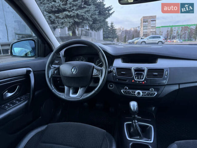 Серый Рено Лагуна, объемом двигателя 2 л и пробегом 199 тыс. км за 5499 $, фото 78 на Automoto.ua