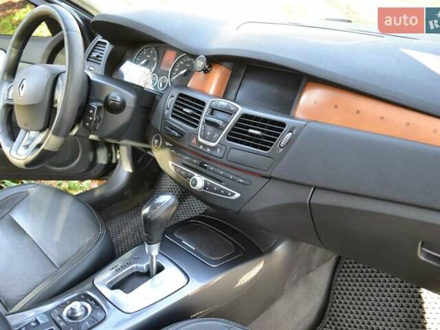 Серый Рено Лагуна, объемом двигателя 3 л и пробегом 380 тыс. км за 6900 $, фото 15 на Automoto.ua