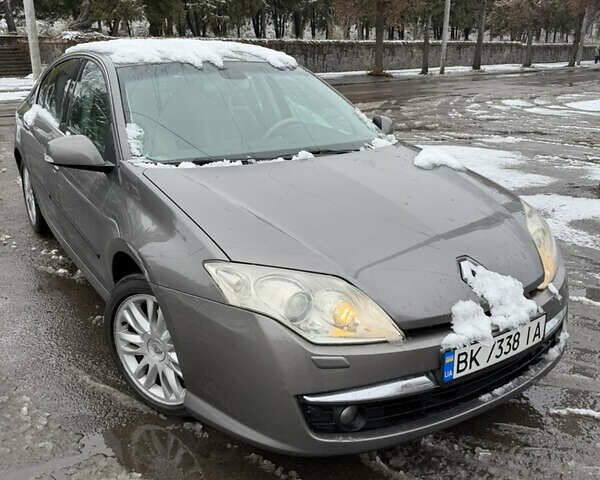 Серый Рено Лагуна, объемом двигателя 2 л и пробегом 314 тыс. км за 5999 $, фото 1 на Automoto.ua