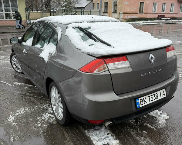 Серый Рено Лагуна, объемом двигателя 2 л и пробегом 314 тыс. км за 5999 $, фото 2 на Automoto.ua