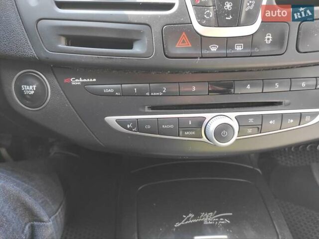 Рено Лагуна 2009 в Виннице на Automoto.ua Серый Рено Лагуна, объемом двигателя 2 л и пробегом 250 тыс. км за 7600 $, фото 13 на Automoto.ua