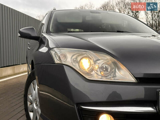 Сірий Рено Лагуна, об'ємом двигуна 1.5 л та пробігом 400 тис. км за 4850 $, фото 1 на Automoto.ua