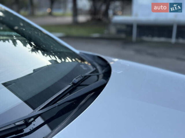 Серый Рено Лагуна, объемом двигателя 2 л и пробегом 199 тыс. км за 5499 $, фото 20 на Automoto.ua