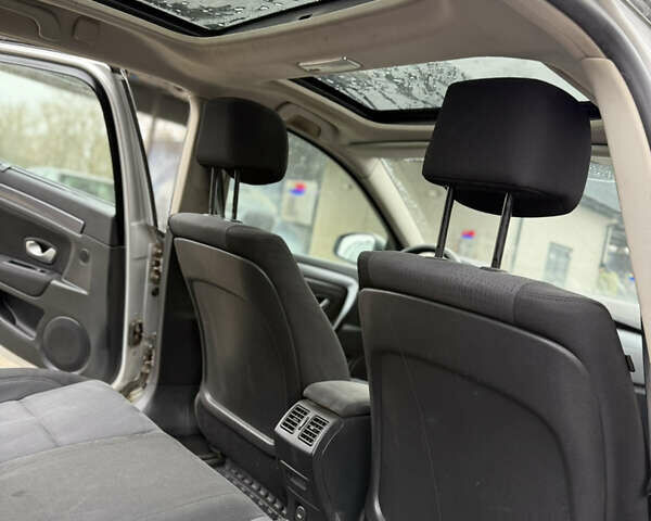 Серый Рено Лагуна, объемом двигателя 2 л и пробегом 280 тыс. км за 4700 $, фото 13 на Automoto.ua