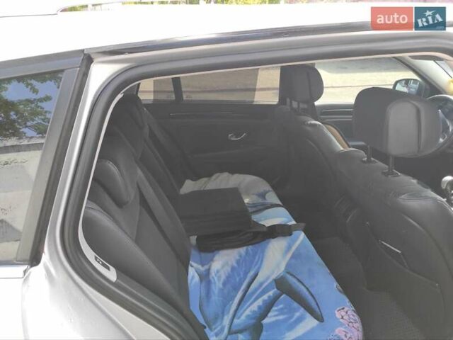 Рено Лагуна 2009 в Виннице на Automoto.ua Серый Рено Лагуна, объемом двигателя 2 л и пробегом 250 тыс. км за 7600 $, фото 6 на Automoto.ua