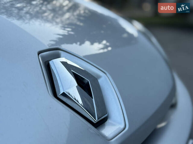 Серый Рено Лагуна, объемом двигателя 2 л и пробегом 199 тыс. км за 5499 $, фото 17 на Automoto.ua