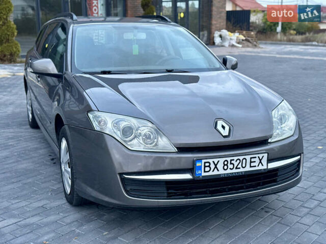 Рено Лагуна 2009 в Виннице на Automoto.ua Серый Рено Лагуна, объемом двигателя 1.5 л и пробегом 249 тыс. км за 6249 $, фото 1 на Automoto.ua