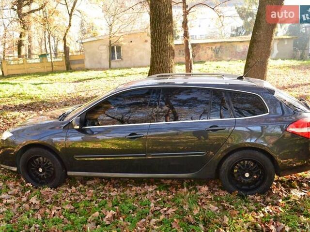 Серый Рено Лагуна, объемом двигателя 3 л и пробегом 380 тыс. км за 6900 $, фото 2 на Automoto.ua