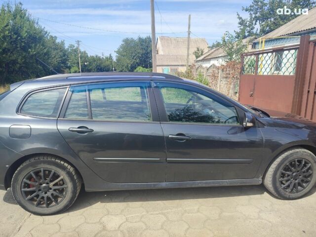 Сірий Рено Лагуна, об'ємом двигуна 2 л та пробігом 365 тис. км за 5300 $, фото 2 на Automoto.ua