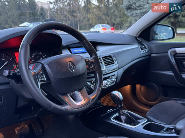 Серый Рено Лагуна, объемом двигателя 2 л и пробегом 199 тыс. км за 5499 $, фото 64 на Automoto.ua