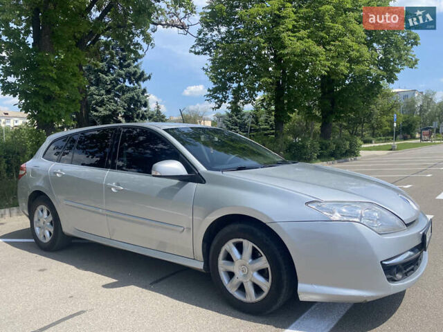 Серый Рено Лагуна, объемом двигателя 2 л и пробегом 160 тыс. км за 6000 $, фото 2 на Automoto.ua