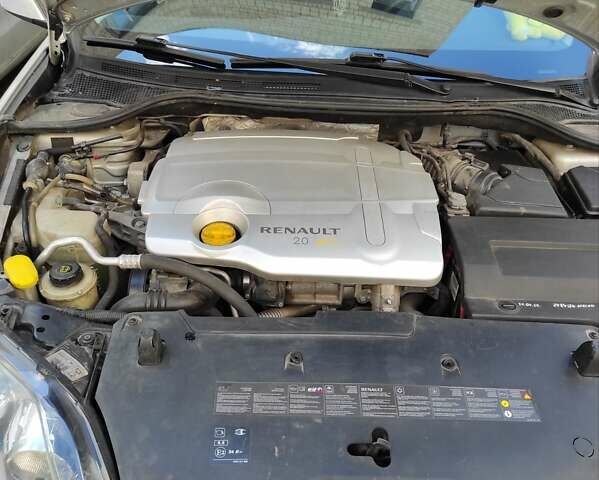 Рено Лагуна 2009 в Виннице на Automoto.ua Серый Рено Лагуна, объемом двигателя 2 л и пробегом 250 тыс. км за 7600 $, фото 15 на Automoto.ua