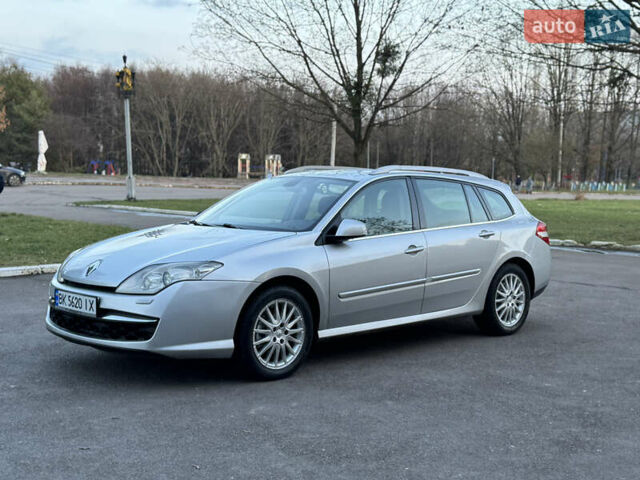 Серый Рено Лагуна, объемом двигателя 2 л и пробегом 199 тыс. км за 5499 $, фото 3 на Automoto.ua