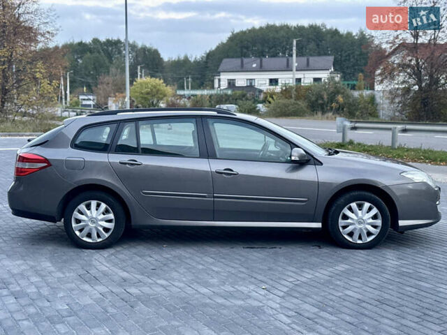 Рено Лагуна 2009 в Виннице на Automoto.ua Серый Рено Лагуна, объемом двигателя 1.5 л и пробегом 249 тыс. км за 6249 $, фото 24 на Automoto.ua