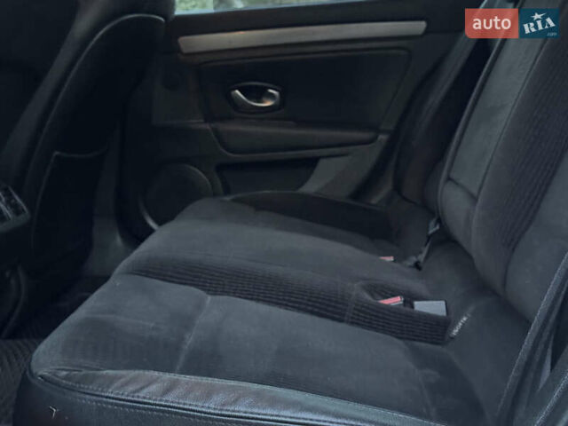 Серый Рено Лагуна, объемом двигателя 2 л и пробегом 199 тыс. км за 5499 $, фото 58 на Automoto.ua