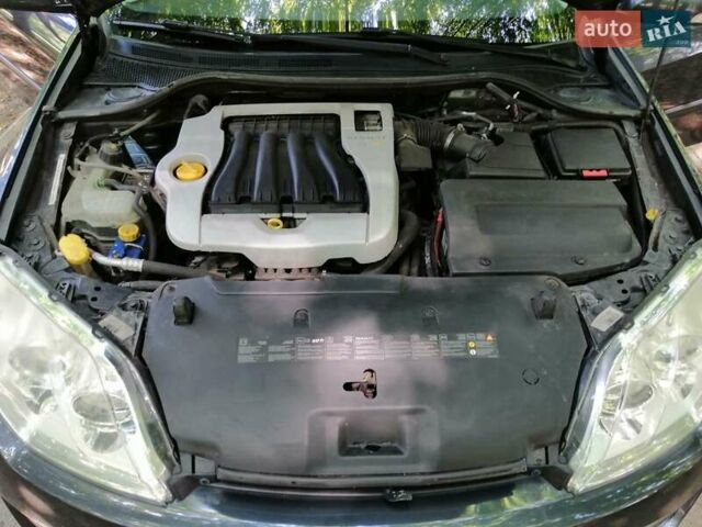 Сірий Рено Лагуна, об'ємом двигуна 2 л та пробігом 226 тис. км за 7300 $, фото 35 на Automoto.ua