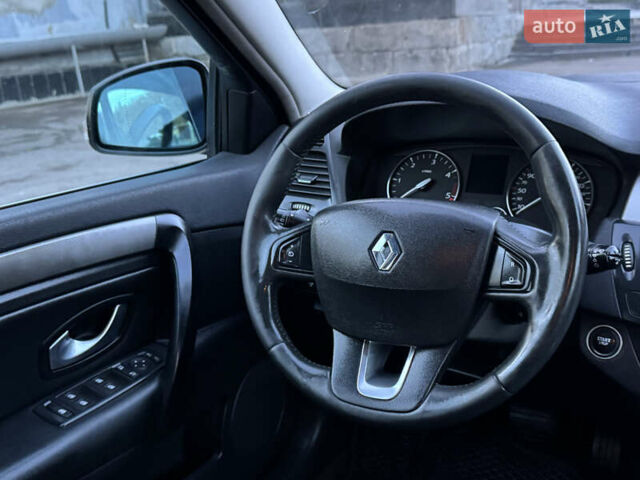 Серый Рено Лагуна, объемом двигателя 2 л и пробегом 199 тыс. км за 5499 $, фото 77 на Automoto.ua