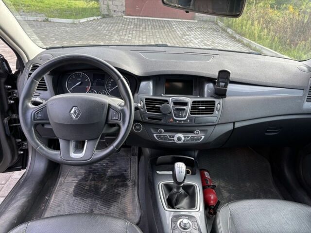 Сірий Рено Лагуна, об'ємом двигуна 1.5 л та пробігом 269 тис. км за 6000 $, фото 6 на Automoto.ua