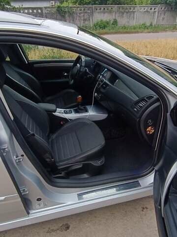 Серый Рено Лагуна, объемом двигателя 2 л и пробегом 285 тыс. км за 6300 $, фото 3 на Automoto.ua