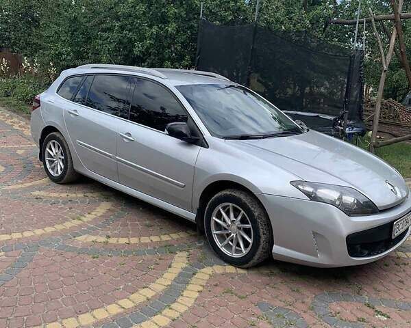 Серый Рено Лагуна, объемом двигателя 2 л и пробегом 306 тыс. км за 6000 $, фото 9 на Automoto.ua